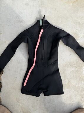 Kids Black Shorty Rashguard with Pink Zip